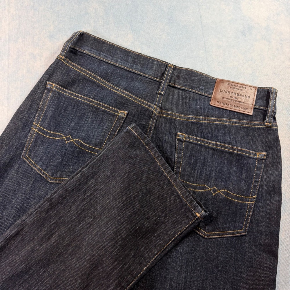 Lucky Brand 363 Straight Jeans Mens 30/32 Dark Wash Excellent Stretch Denim